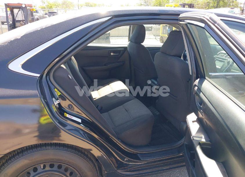 Photo 8 of 2015 Toyota Camry HYBRID LE (VIN 4T1BD1FK0FU171937)