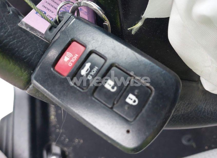 Photo 11 of 2015 Toyota Camry HYBRID/LE/XLE/SE (VIN 4T1BD1FK0FU175597)