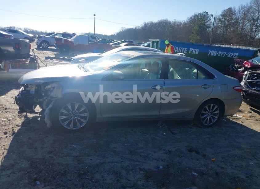 Photo 15 of 2016 Toyota Camry HYBRID XLE (VIN 4T1BD1FK0GU182518)