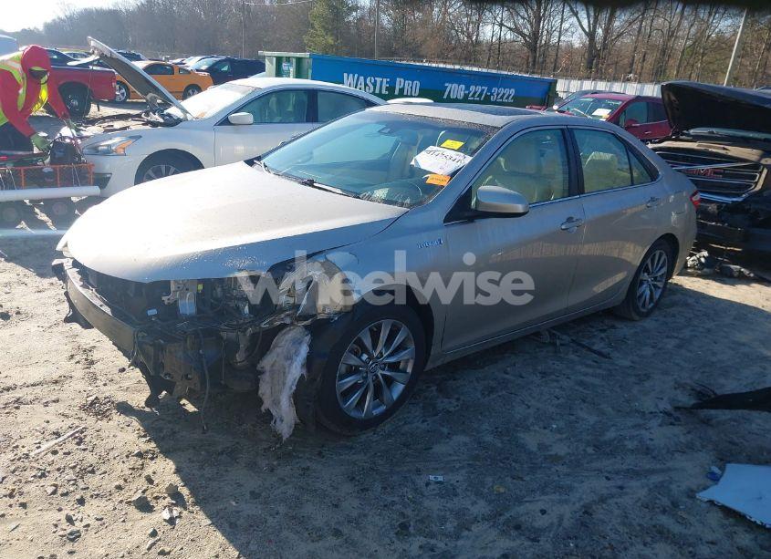 Photo 2 of 2016 Toyota Camry HYBRID XLE (VIN 4T1BD1FK0GU182518)