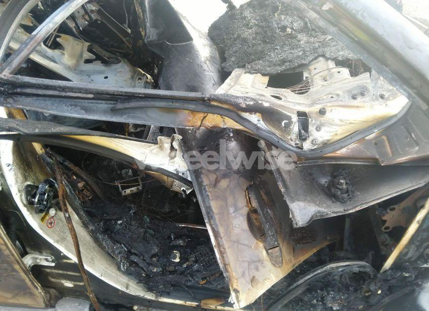 Photo 5 of 2016 Toyota Camry HYBRID LE (VIN 4T1BD1FK0GU187797)