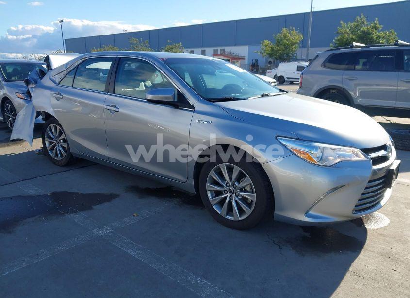 2016 Toyota Camry HYBRID XLE (VIN 4T1BD1FK0GU193017) main photo