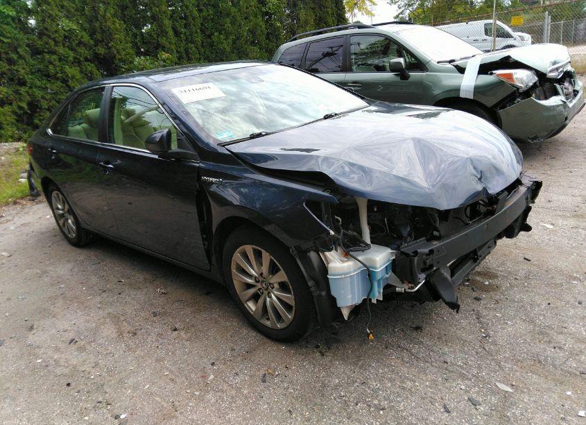 2017 Toyota Camry HYBRID XLE (VIN 4T1BD1FK0HU228284) main photo