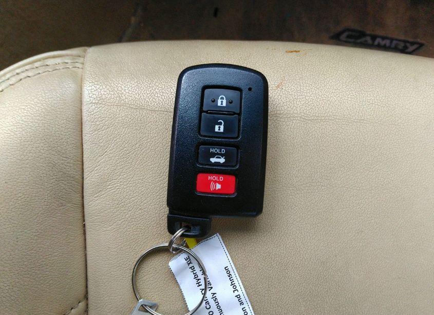 Photo 11 of 2017 Toyota Camry HYBRID XLE (VIN 4T1BD1FK0HU228284)