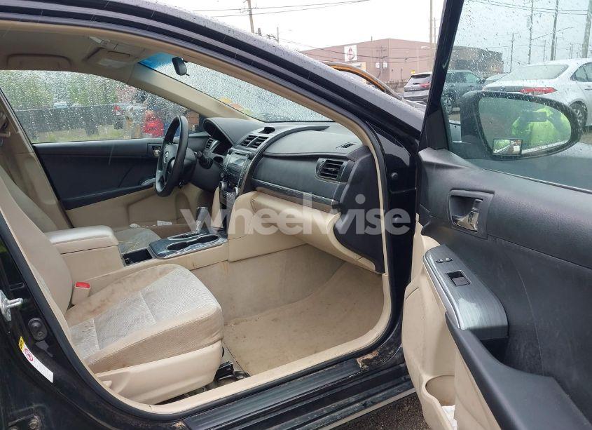 Photo 5 of 2012 Toyota Camry HYBRID LE/XLE (VIN 4T1BD1FK1CU013988)