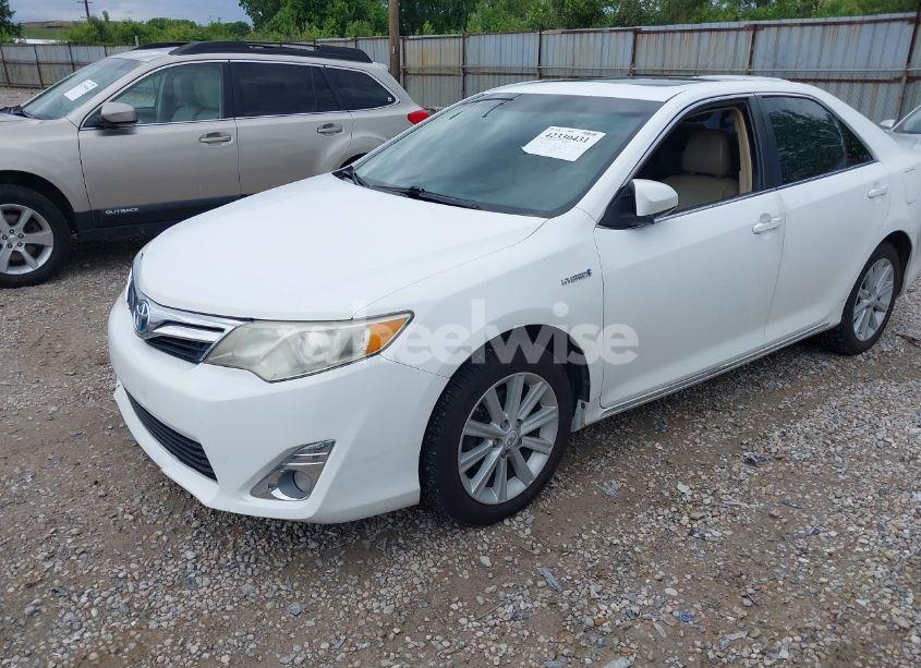 Photo 2 of 2012 Toyota Camry HYBRID LE/XLE (VIN 4T1BD1FK1CU044822)