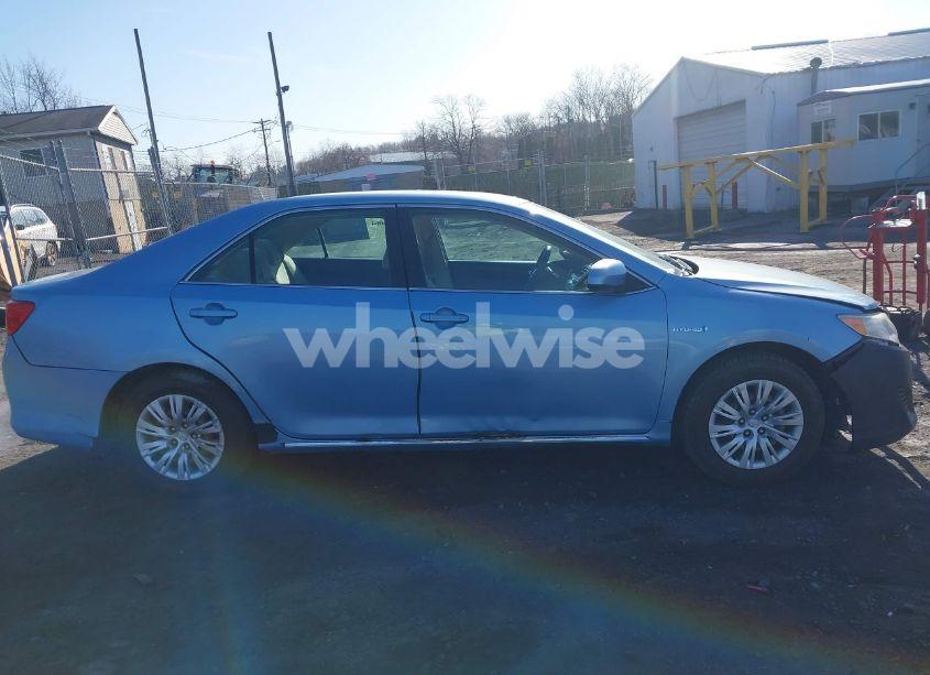 Photo 13 of 2012 Toyota Camry HYBRID LE (VIN 4T1BD1FK1CU045159)