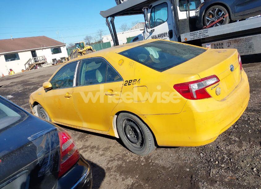 Photo 13 of 2012 Toyota Camry HYBRID LE (VIN 4T1BD1FK1CU056792)