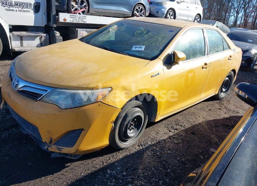 Photo 2 of 2012 Toyota Camry HYBRID LE (VIN 4T1BD1FK1CU056792)