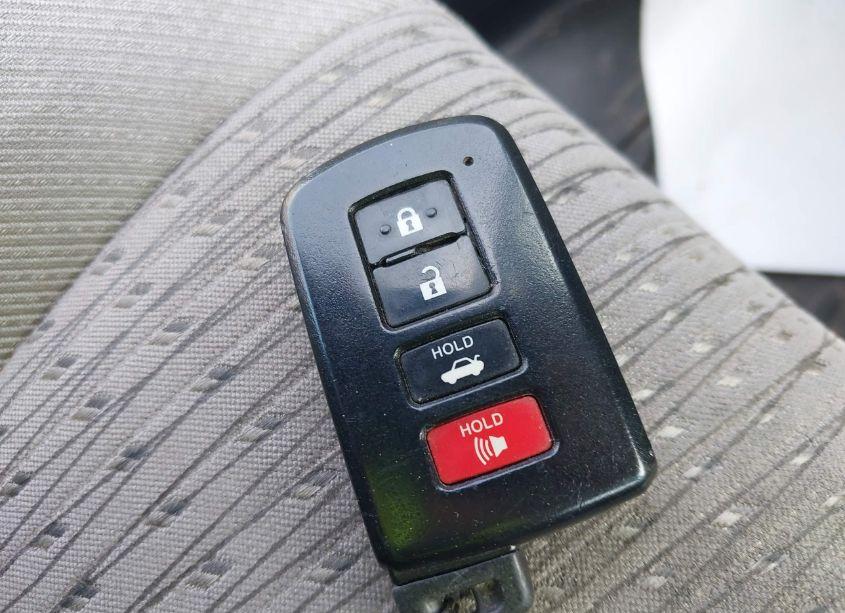 Photo 11 of 2013 Toyota Camry HYBRID LE (VIN 4T1BD1FK1DU079216)