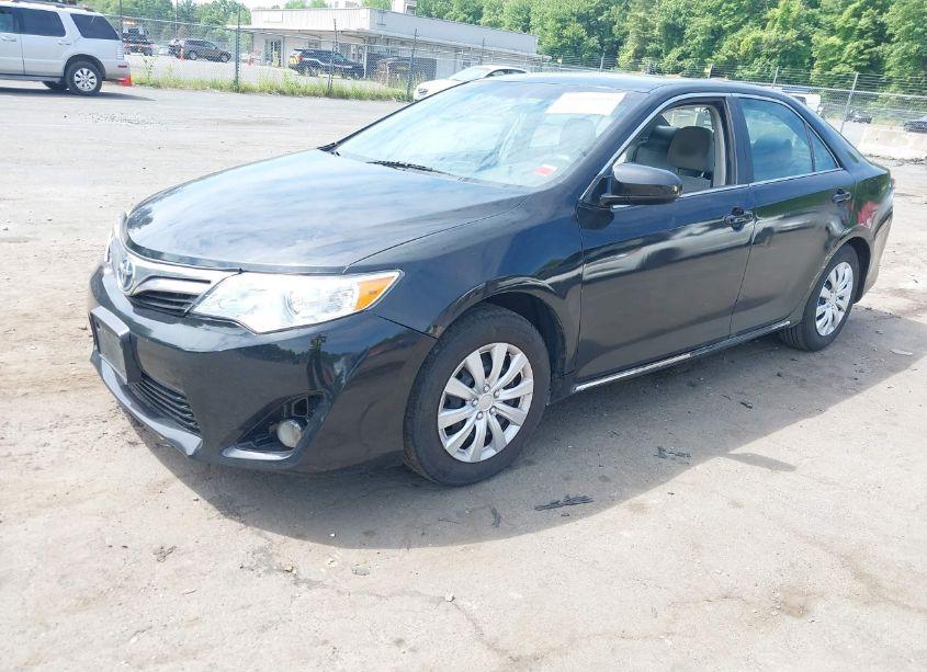 Photo 2 of 2013 Toyota Camry HYBRID LE (VIN 4T1BD1FK1DU079216)