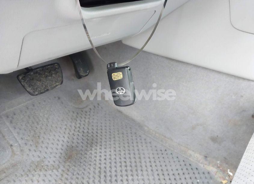 Photo 11 of 2013 Toyota Camry HYBRID XLE (VIN 4T1BD1FK1DU085906)