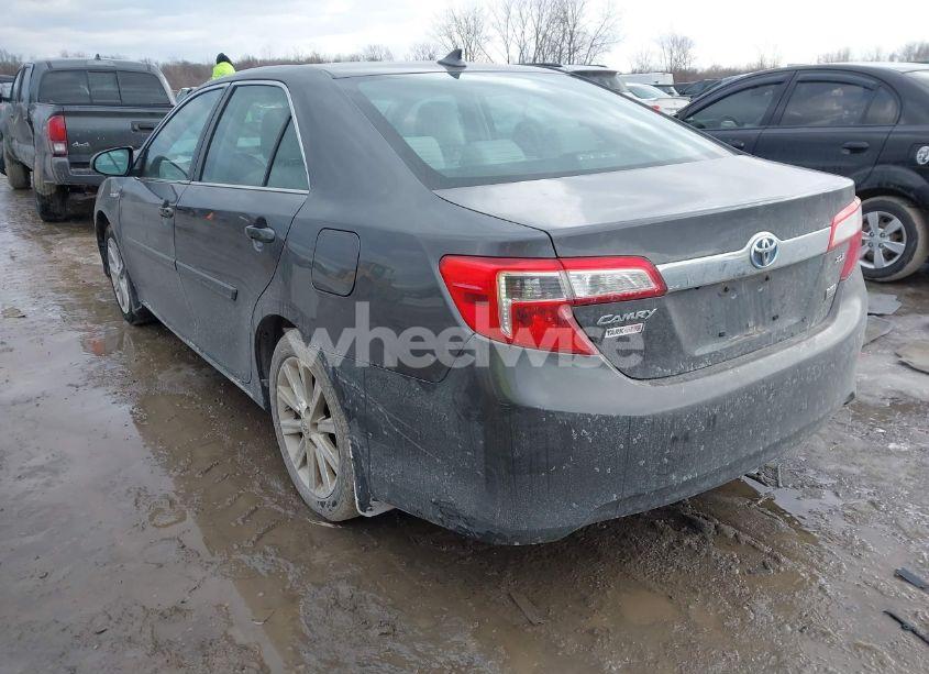 Photo 3 of 2013 Toyota Camry HYBRID XLE (VIN 4T1BD1FK1DU085906)