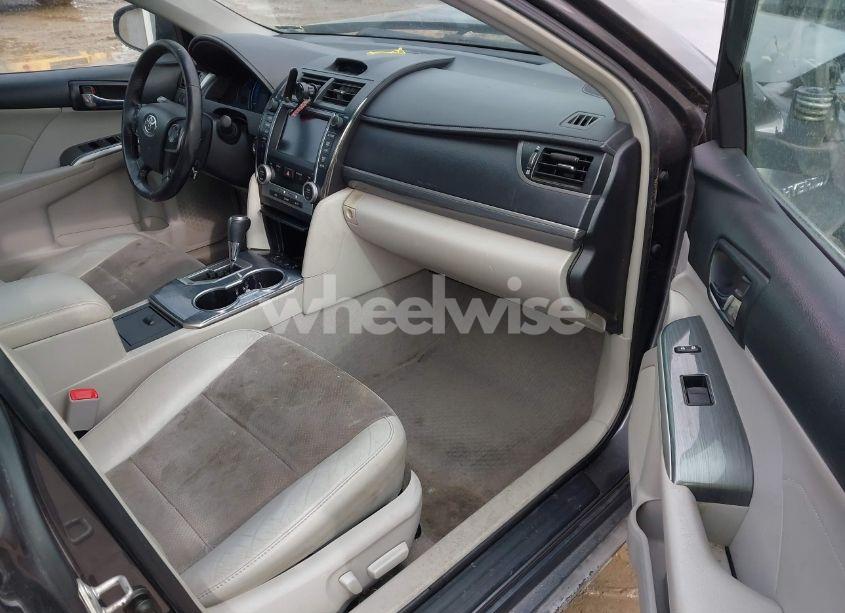 Photo 5 of 2013 Toyota Camry HYBRID XLE (VIN 4T1BD1FK1DU085906)