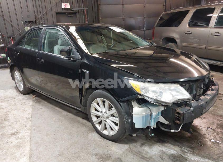 2014 Toyota Camry HYBRID XLE (VIN 4T1BD1FK1EU116878) main photo