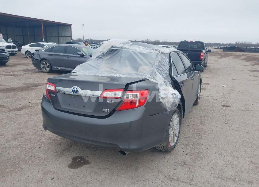 Photo 4 of 2014 Toyota Camry HYBRID XLE (VIN 4T1BD1FK1EU124950)
