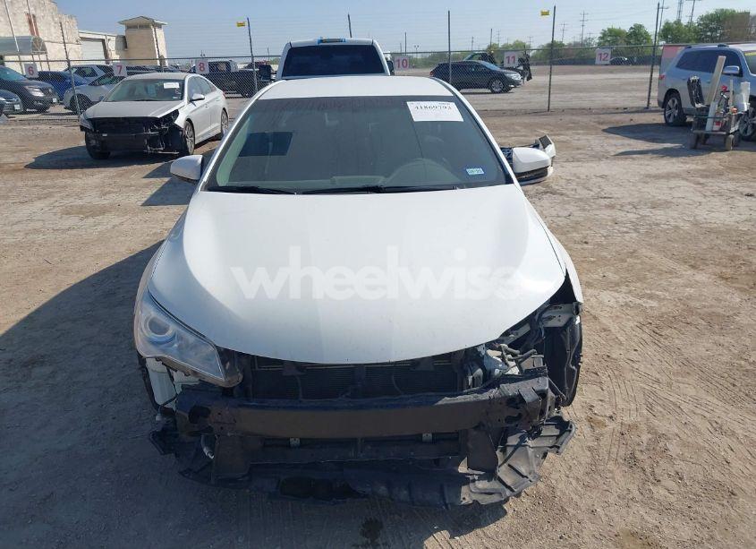 Photo 13 of 2015 Toyota Camry HYBRID LE (VIN 4T1BD1FK1FU153866)