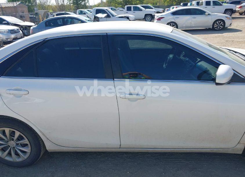 Photo 14 of 2015 Toyota Camry HYBRID LE (VIN 4T1BD1FK1FU153866)