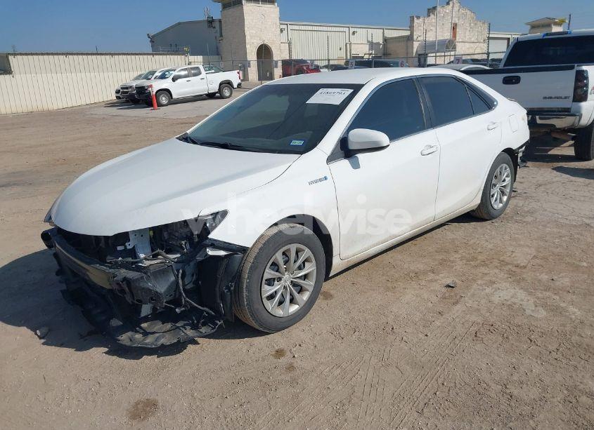 Photo 2 of 2015 Toyota Camry HYBRID LE (VIN 4T1BD1FK1FU153866)