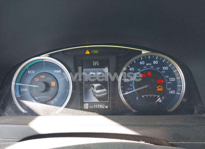 Photo 7 of 2015 Toyota Camry HYBRID LE (VIN 4T1BD1FK1FU153866)