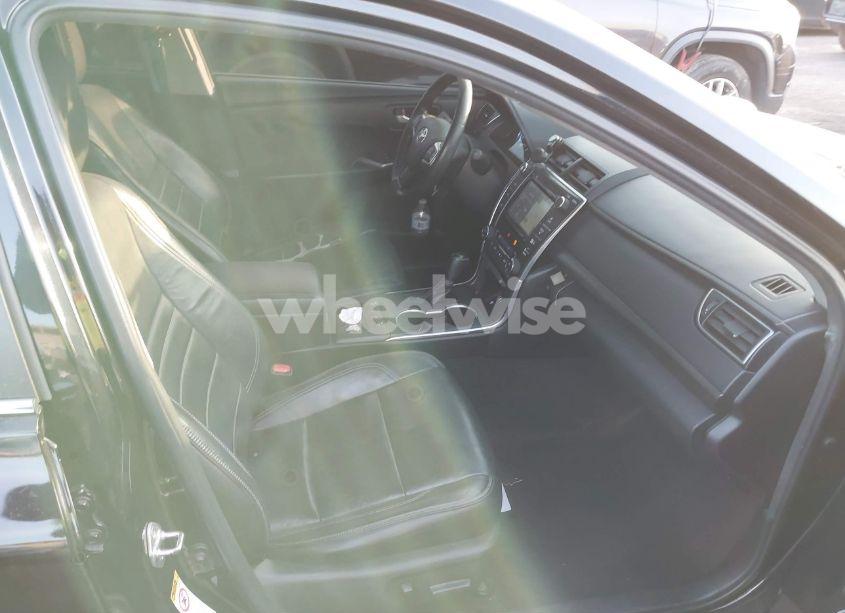 Photo 5 of 2015 Toyota Camry HYBRID XLE (VIN 4T1BD1FK1FU162583)