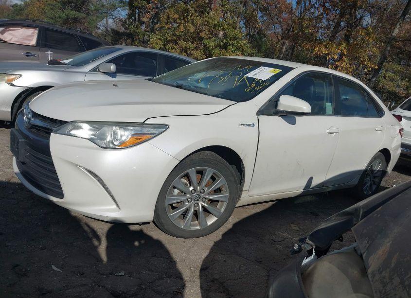 Photo 2 of 2015 Toyota Camry HYBRID XLE (VIN 4T1BD1FK1FU175656)