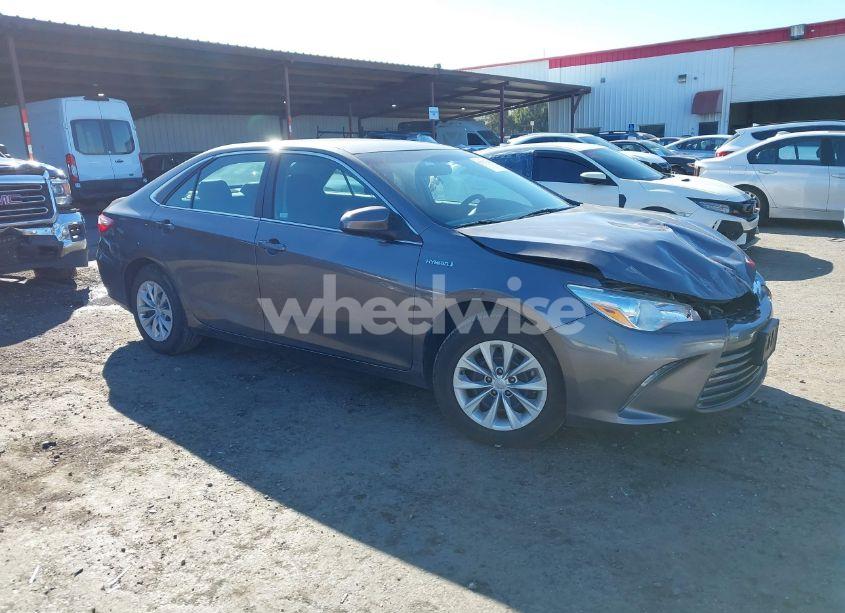 2015 Toyota Camry HYBRID LE (VIN 4T1BD1FK1FU175821) main photo