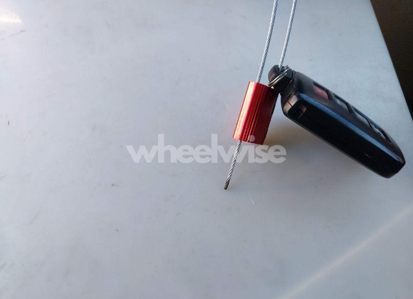 Photo 11 of 2015 Toyota Camry HYBRID LE (VIN 4T1BD1FK1FU175821)