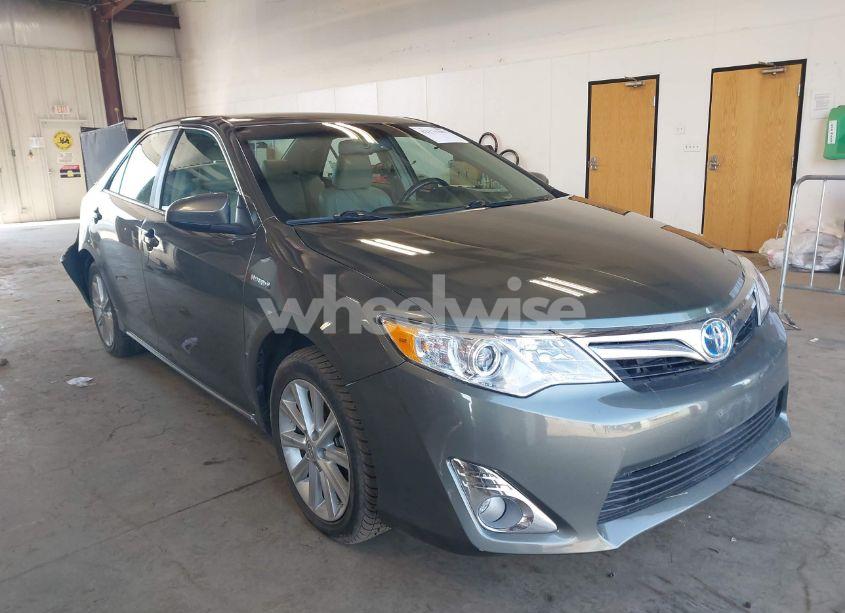 2012 Toyota Camry HYBRID XLE (VIN 4T1BD1FK2CU005639) main photo