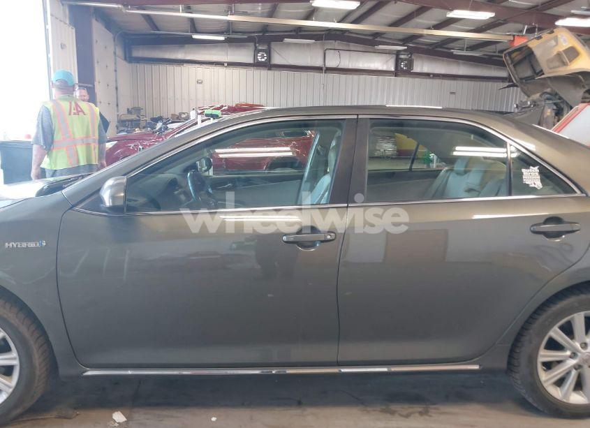 Photo 14 of 2012 Toyota Camry HYBRID XLE (VIN 4T1BD1FK2CU005639)