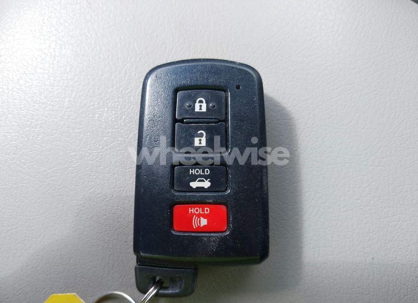 Photo 11 of 2012 Toyota Camry HYBRID LE (VIN 4T1BD1FK2CU015202)