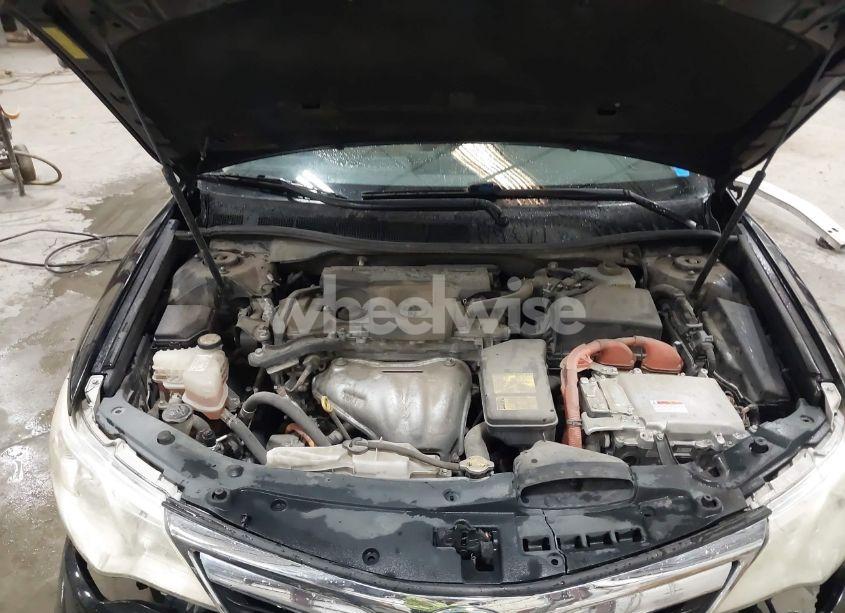 Photo 10 of 2012 Toyota Camry HYBRID LE (VIN 4T1BD1FK2CU047468)