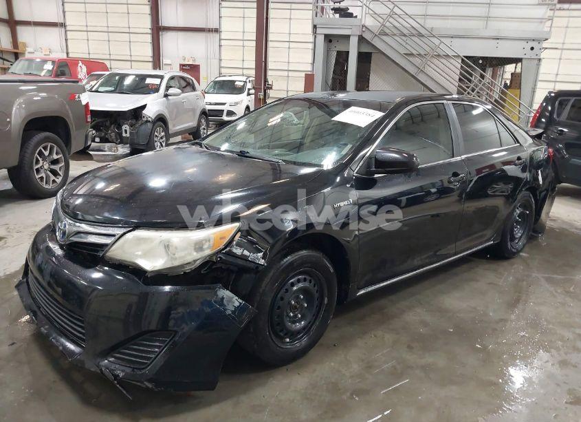 Photo 2 of 2012 Toyota Camry HYBRID LE (VIN 4T1BD1FK2CU047468)