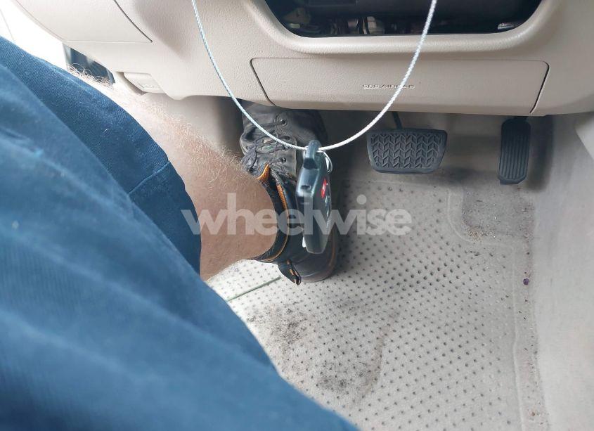 Photo 11 of 2013 Toyota Camry HYBRID LE (VIN 4T1BD1FK2DU090421)