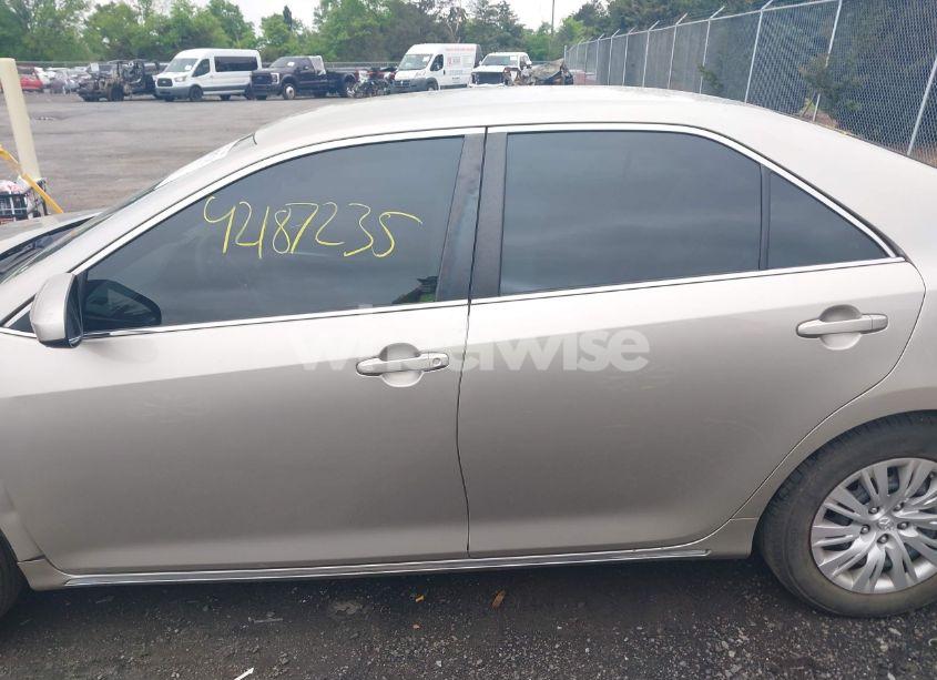 Photo 14 of 2013 Toyota Camry HYBRID LE (VIN 4T1BD1FK2DU090421)