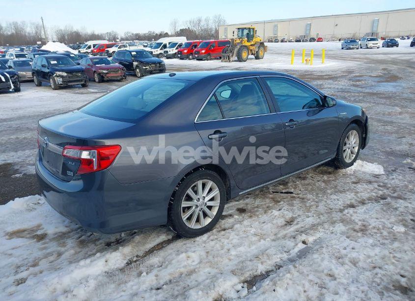 Photo 4 of 2013 Toyota Camry HYBRID XLE (VIN 4T1BD1FK2DU090595)