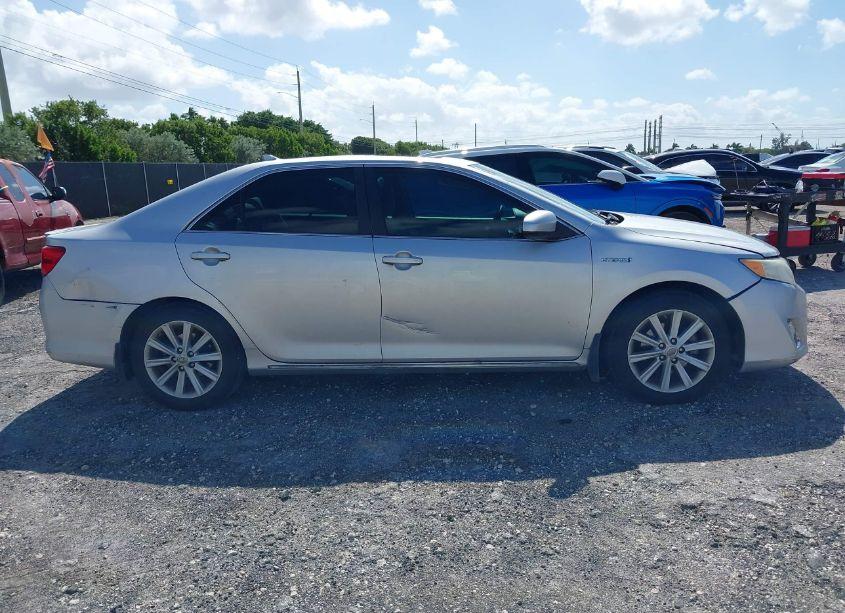 Photo 13 of 2014 Toyota Camry HYBRID XLE (VIN 4T1BD1FK2EU097368)