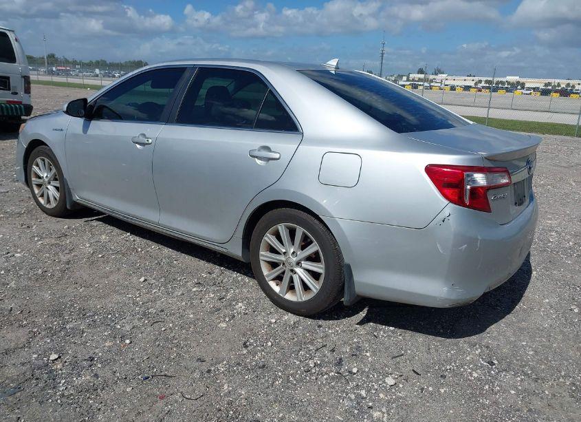 Photo 3 of 2014 Toyota Camry HYBRID XLE (VIN 4T1BD1FK2EU097368)