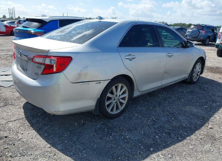 Photo 4 of 2014 Toyota Camry HYBRID XLE (VIN 4T1BD1FK2EU097368)