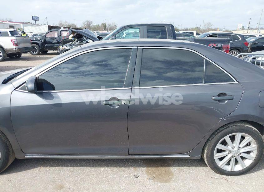 Photo 14 of 2014 Toyota Camry HYBRID XLE (VIN 4T1BD1FK2EU100303)