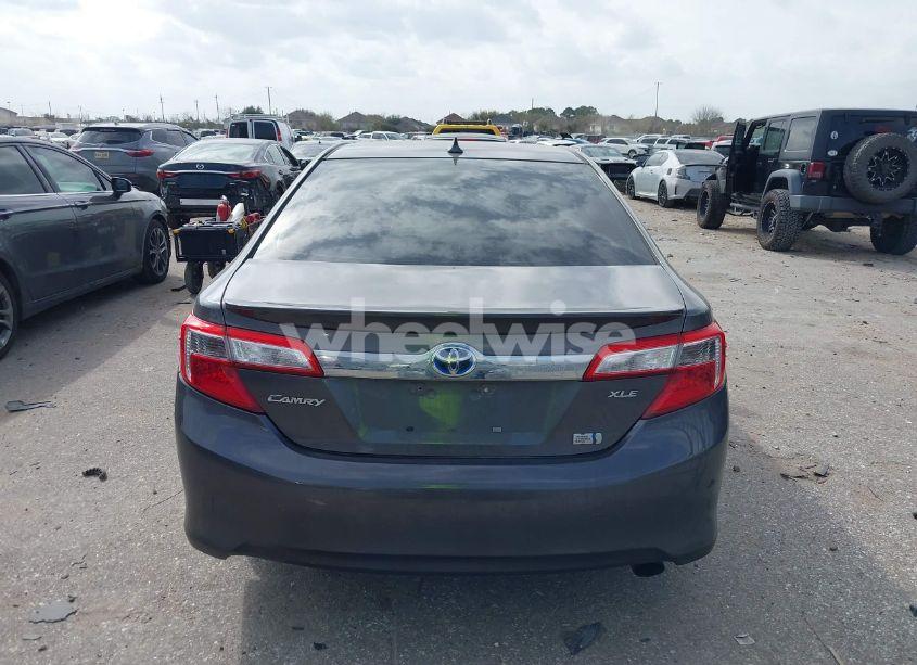 Photo 16 of 2014 Toyota Camry HYBRID XLE (VIN 4T1BD1FK2EU100303)