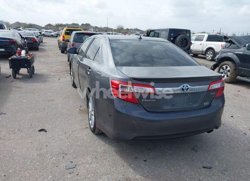 Photo 3 of 2014 Toyota Camry HYBRID XLE (VIN 4T1BD1FK2EU100303)