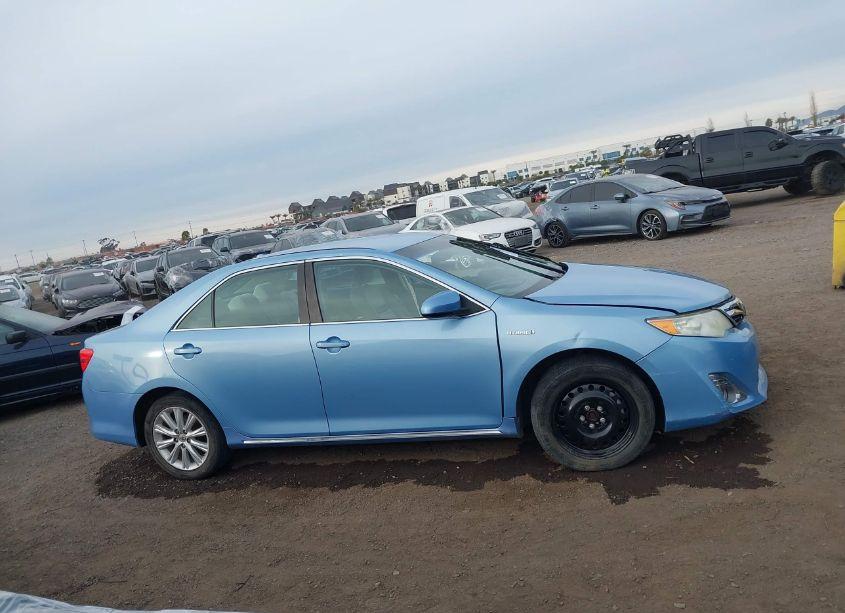 Photo 13 of 2014 Toyota Camry HYBRID XLE (VIN 4T1BD1FK2EU103797)