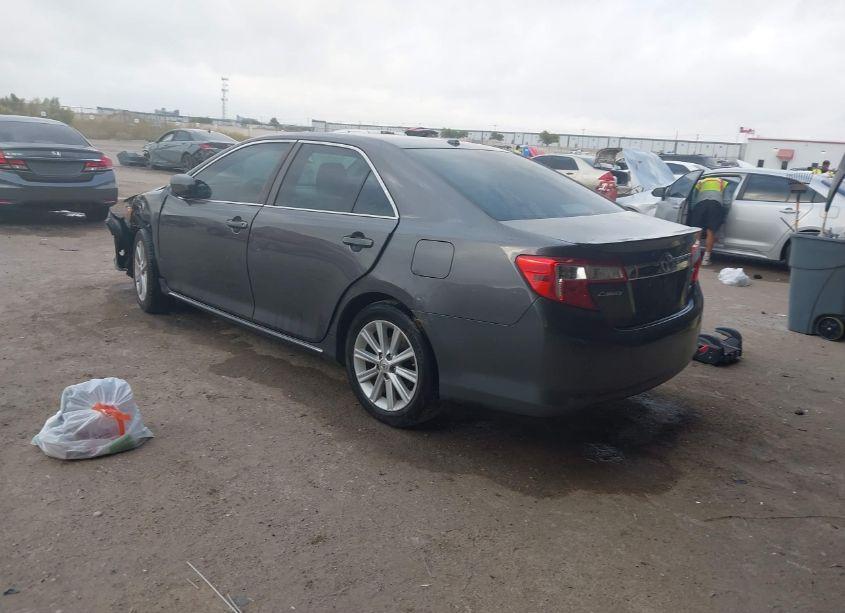 Photo 3 of 2014 Toyota Camry HYBRID XLE (VIN 4T1BD1FK2EU103914)