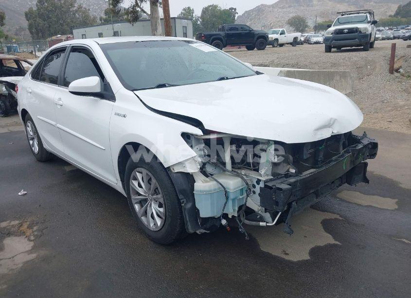 2015 Toyota Camry HYBRID LE (VIN 4T1BD1FK2FU150183) main photo