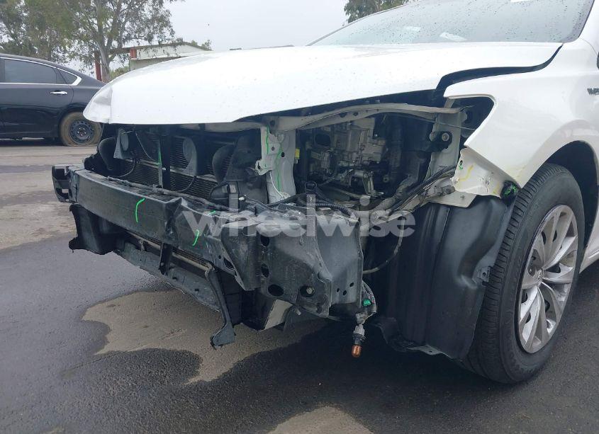 Photo 6 of 2015 Toyota Camry HYBRID LE (VIN 4T1BD1FK2FU150183)