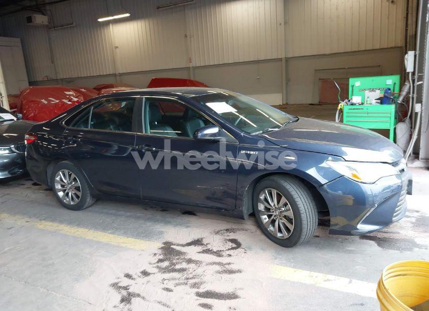 Photo 12 of 2015 Toyota Camry HYBRID XLE (VIN 4T1BD1FK2FU151947)