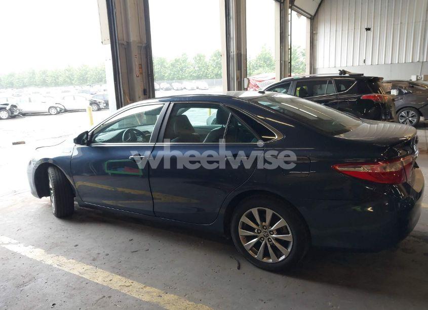 Photo 13 of 2015 Toyota Camry HYBRID XLE (VIN 4T1BD1FK2FU151947)