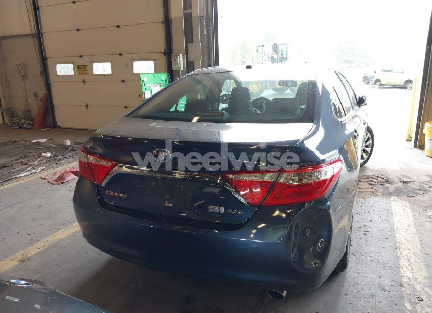 Photo 15 of 2015 Toyota Camry HYBRID XLE (VIN 4T1BD1FK2FU151947)