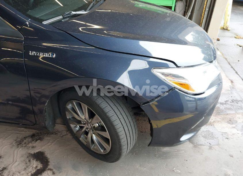 Photo 17 of 2015 Toyota Camry HYBRID XLE (VIN 4T1BD1FK2FU151947)